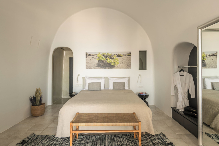 Bedroom 4, Porto Fira Suites, South Aegean