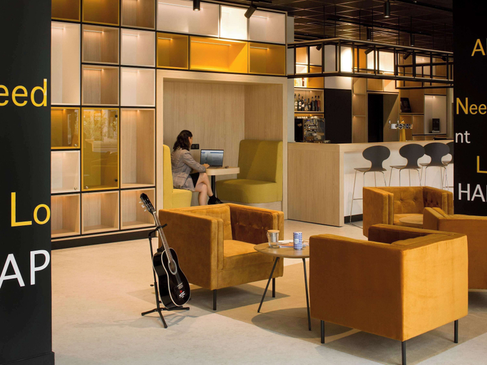 Others 1, ibis Vichy, Allier