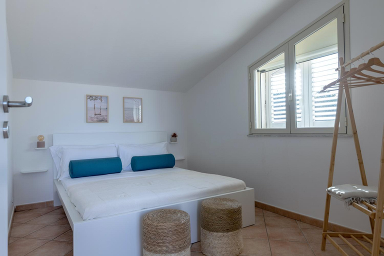 Others 5, Fontane Bianche Villas, Syracuse