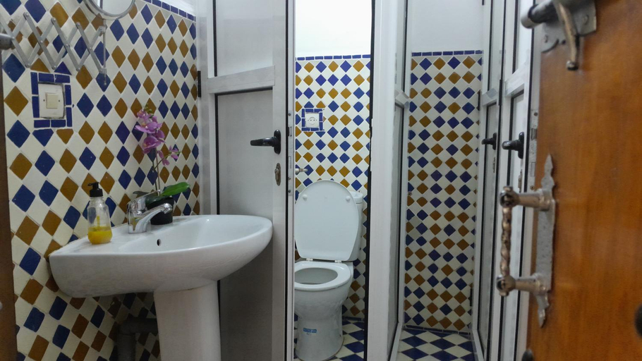 Bathroom 2, Hostel Four Seasons , Tétouan