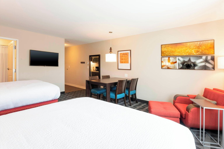 Bedroom 3, TownePlace Suites by Marriott Louisville North, Clark