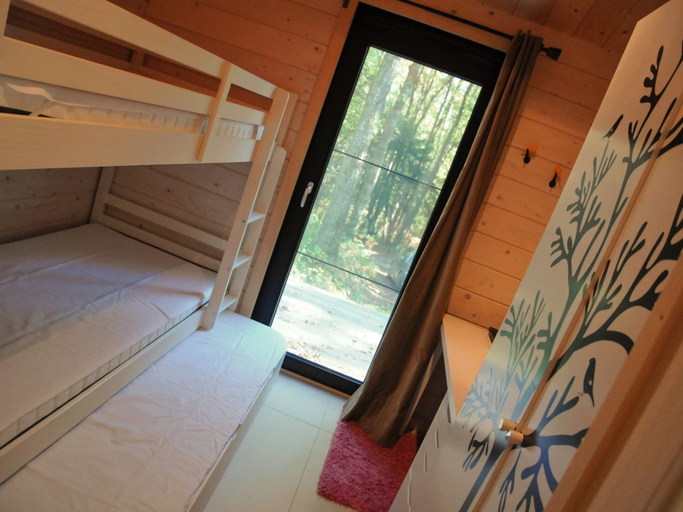 Bedroom 3, Chalet in Oignies near French Border, Namur