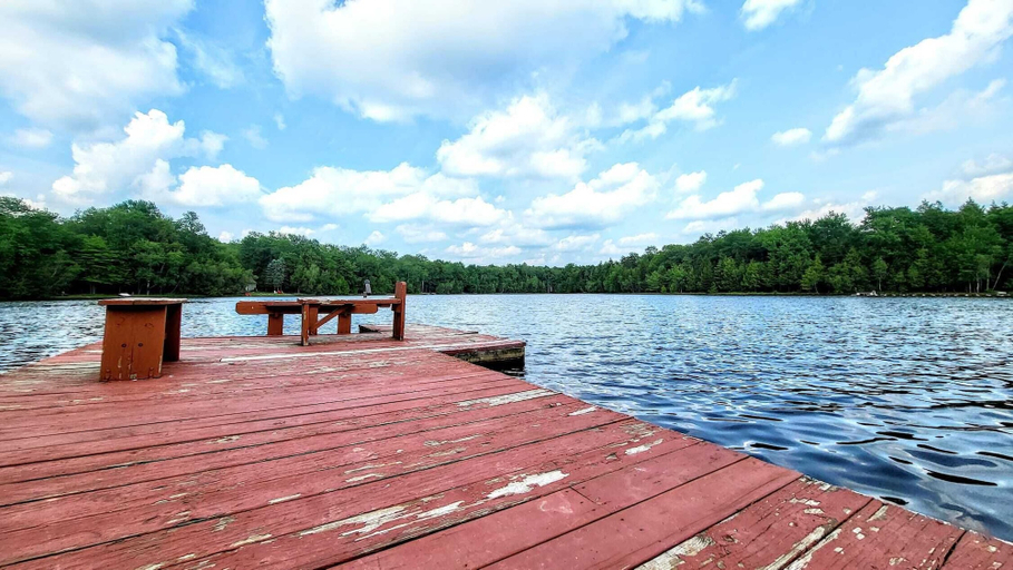 Others 5, Mountain Memories by Avantstay Hot Tub Enclosed Deck, Large Yard w/ Fire Pit, Monroe