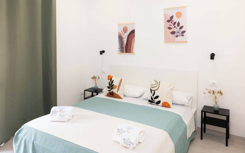 Bedroom 3, La Trinacria Rooms, Trapani