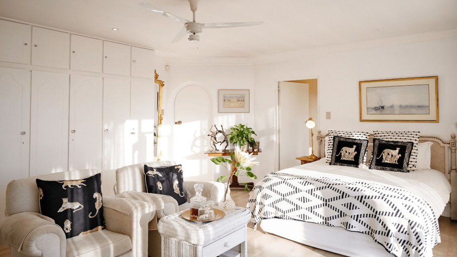 Bedroom 4, Kennedy's Beach Villa, Overberg