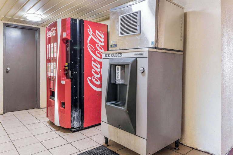 Food & Drinks 5, Econo Lodge Inn & Suites Griffin North, Spalding