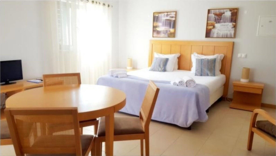 Bedroom 3, Vicentina Hotel, Aljezur