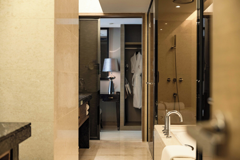 Bathroom 14