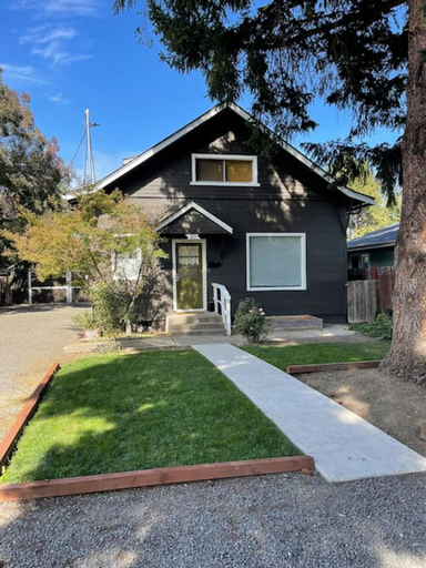Exterior & Views, Classic & Cozy Apartments - Parking & Close to DW, Jackson