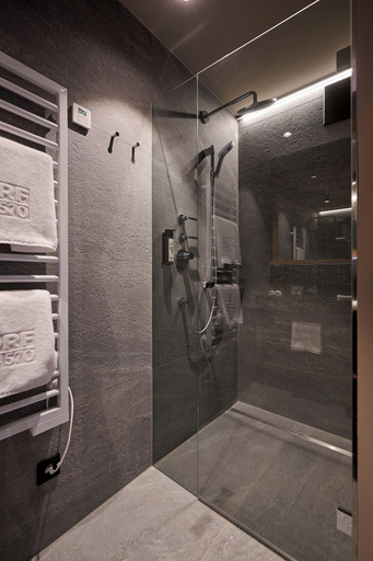 Bathroom 5, Aparthotel Dorf570, Bludenz