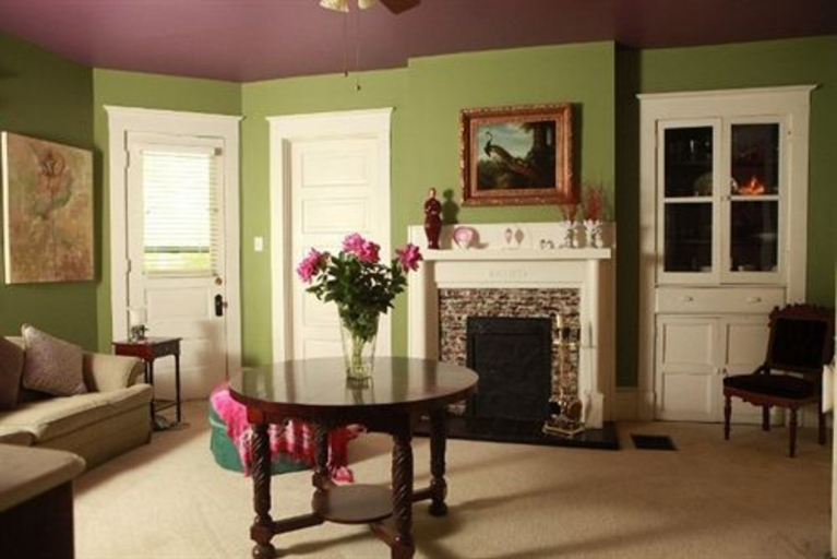 Others 2, The Dailey Renewal Retreat Bed Breakfast, Guilford