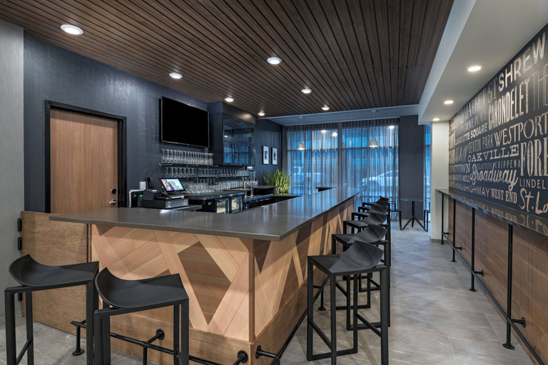 Food & Drinks 5, Fairfield Inn & Suites by Marriott St. Louis Downtown, Saint Louis