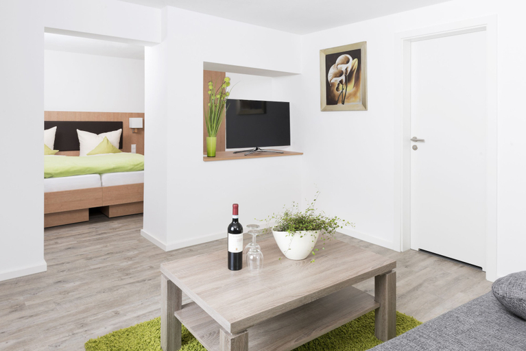 Bedroom 2, Hotel Garni BURG WALDENSTEIN, Rems-Murr-Kreis