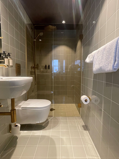 Bathroom 4, Hotel Petra, Copenhagen