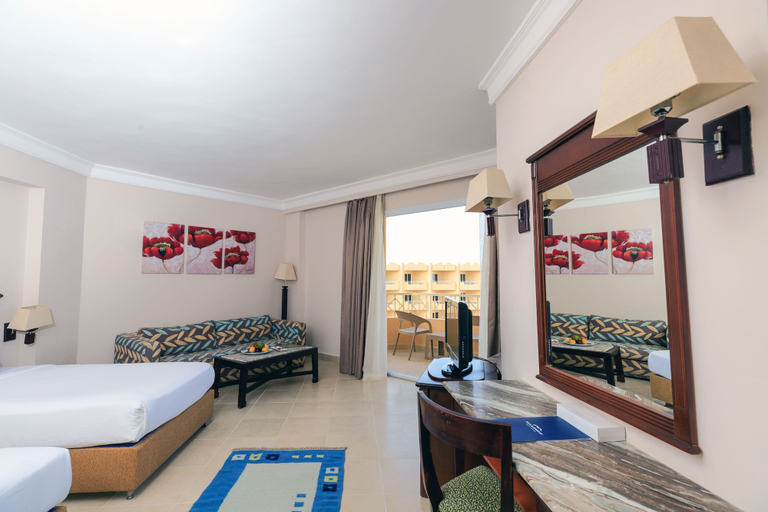 Bedroom 4, Amwaj Beach Club Abu Soma - All inclusive, Safaja