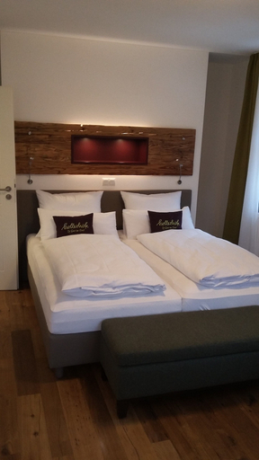 Bedroom 4, Hollerhöfe Zu Gast im Dorf, Tirschenreuth