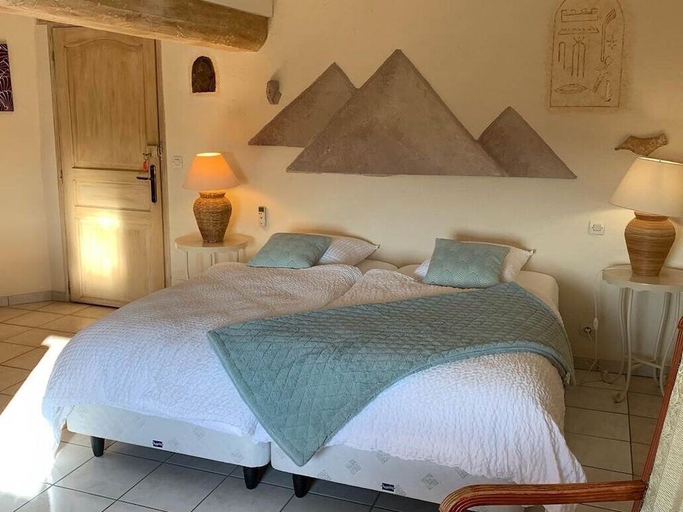Bedroom 2, La Marelle, Côte-d'Or