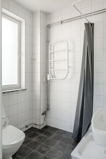 Bathroom 3, Saxvikens vandrarhem, Mora