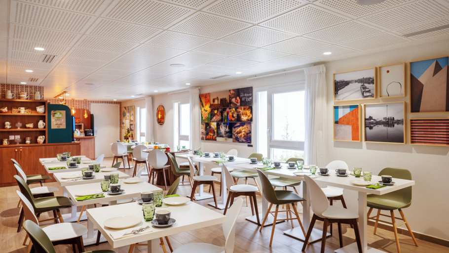 Food & Drinks 5, Residhome Quai d'Ivry, Val-de-Marne