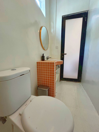 Bathroom 7