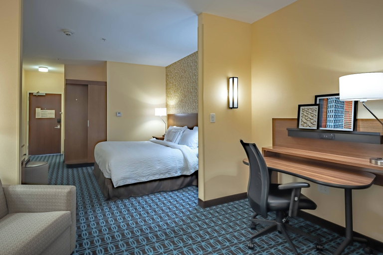 Bedroom 3, Fairfield Inn & Suites by Marriott Terrell, Kaufman