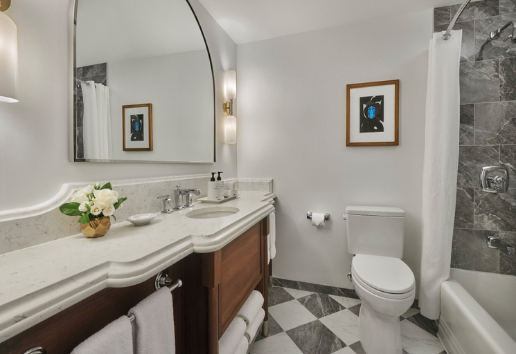 Bathroom 13