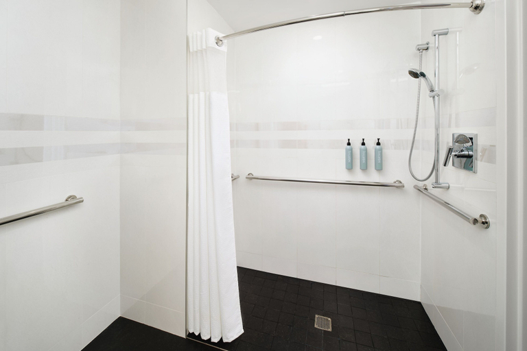 Bathroom 4, Courtyard Long Island City/New York Manhattan View, New York