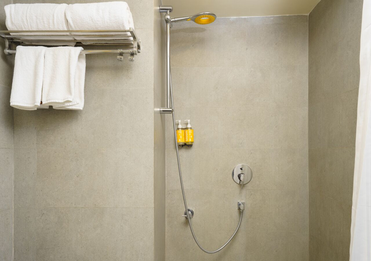 Bathroom 4, Bloom Hotel - Sector 62, Gautam Buddha Nagar