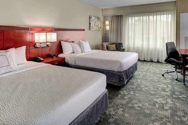 Bedroom 3, Courtyard by Marriott Anniston Oxford, Calhoun