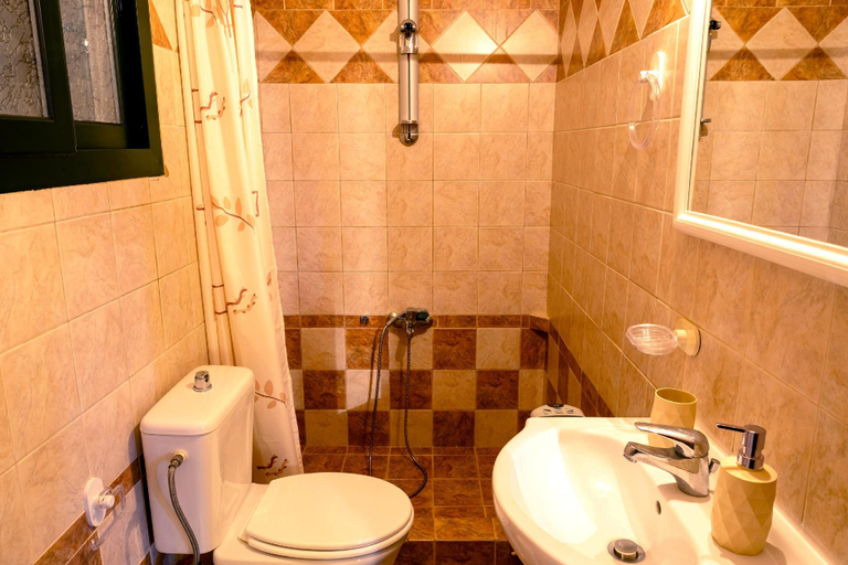 Bathroom 4, Marianda s House - Mountain Views Rustic Charm, Central Greece