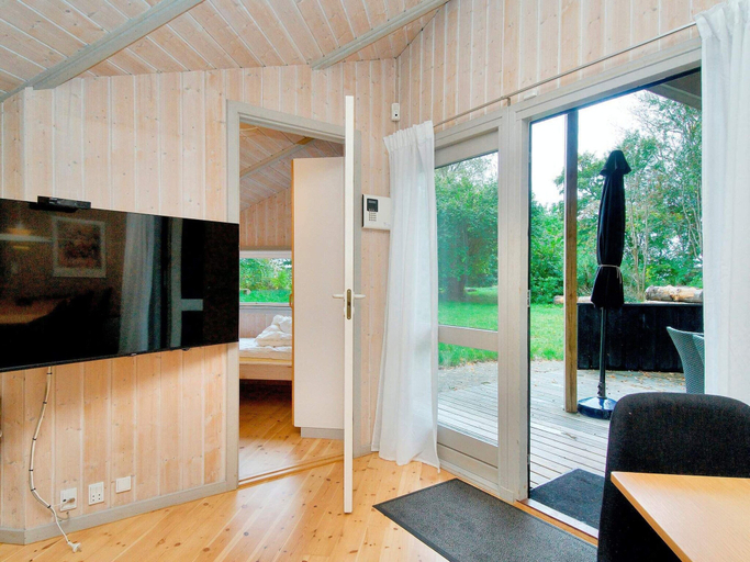 Others 4, 8 Person Holiday Home in Melby-by Traum, Halsnæs