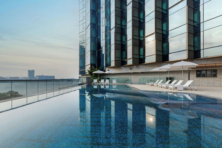 Sport & Beauty 2, Sheraton Hong Kong Tung Chung Hotel, New Territories