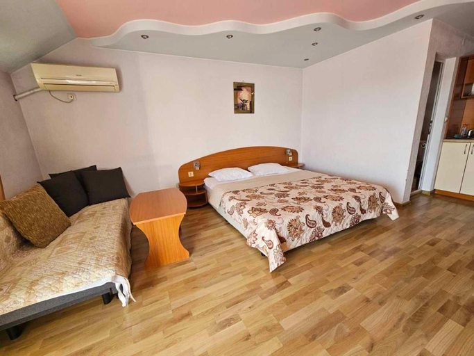 Others 5, Apartments Center, Sandanski