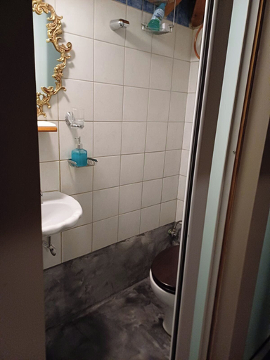 Bathroom 3, Family Abode for Vacation in Arachova, Central Greece