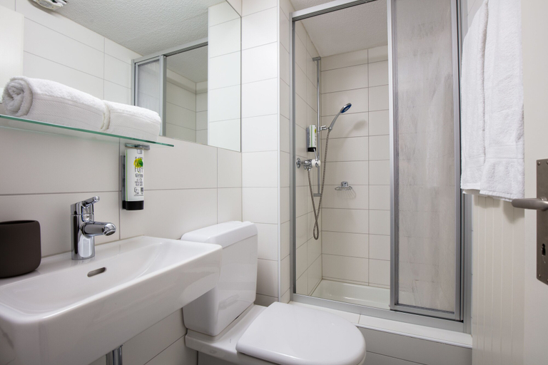 Bathroom 4, Hotel Krone by bsmart, Sarganserland