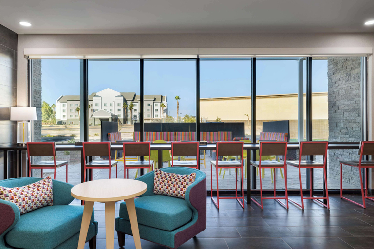 Food & Drinks 5, Home2 Suites By Hilton El Centro, Imperial