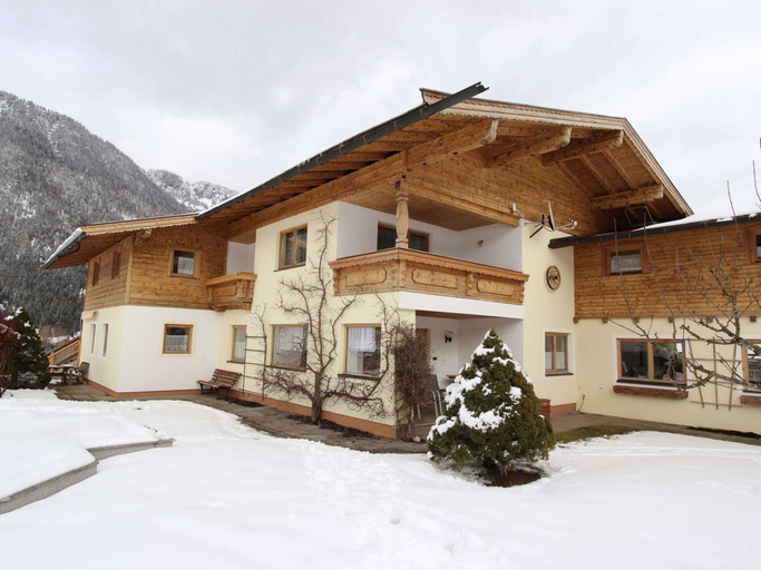 Exterior & Views 1, Apartment in Waidring Near Pillerseetal Ski Area, Kitzbühel