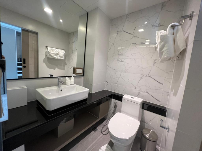 Bathroom 4