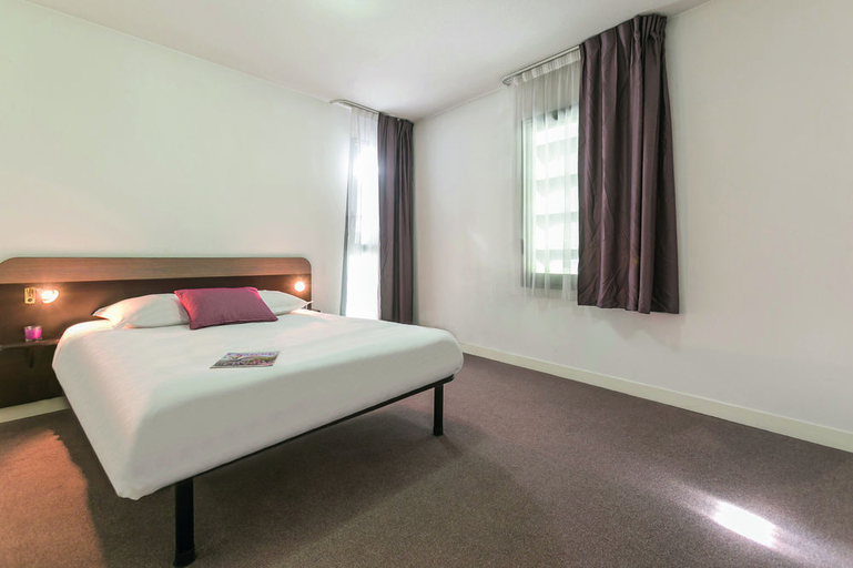 Bedroom 2, Appart'City Classic Angoulême Centre, Charente