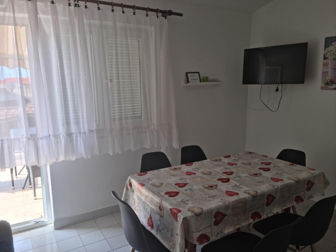 Others 2, Apartments Lara, Medulin