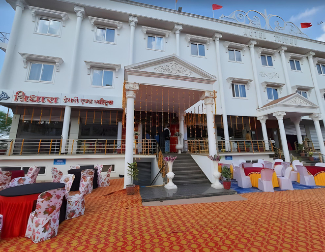 Others 3, Hotel Tridev, Shahdol