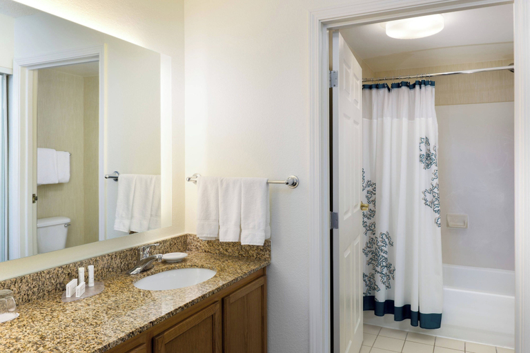 Bathroom, Residence Inn by Marriott Austin Parmer/Tech Ridge, Travis