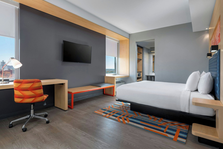 Bedroom 3, Aloft by Marriott Columbia Downtown, Richland