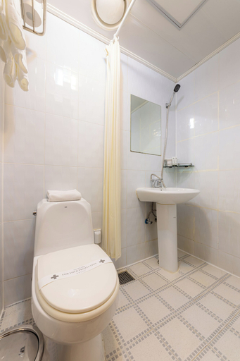 Bathroom 5