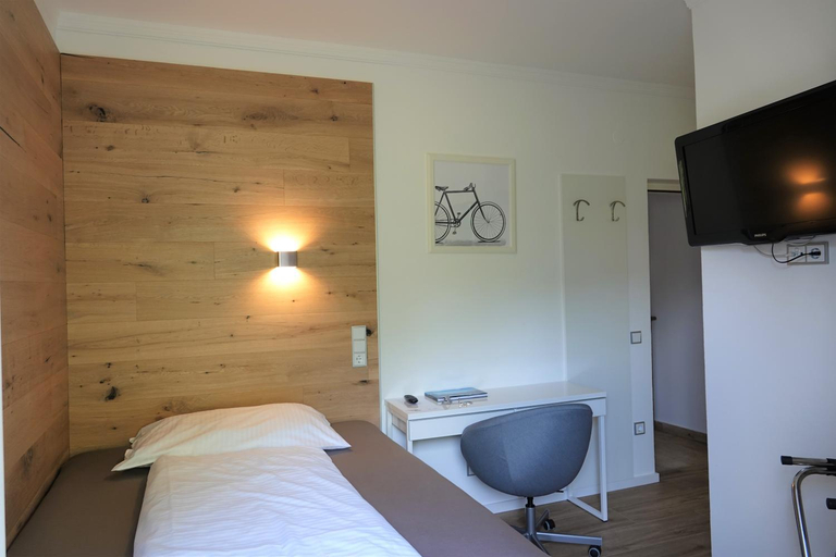 Bedroom 9