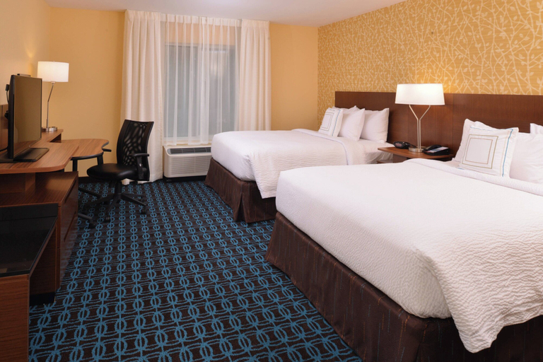 Bedroom 4, Fairfield Inn & Suites Fremont, Dodge