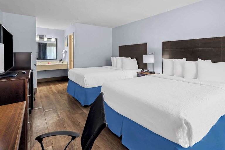 Bedroom 4, SureStay Plus by Best Western Beaumont, Jefferson