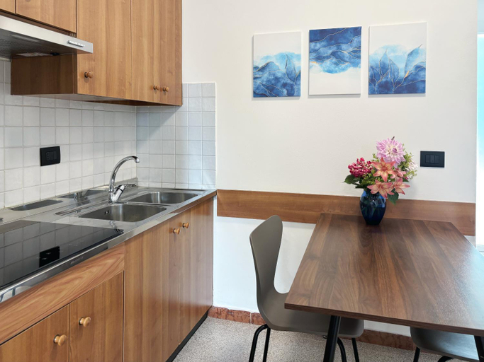 Dining Room 4