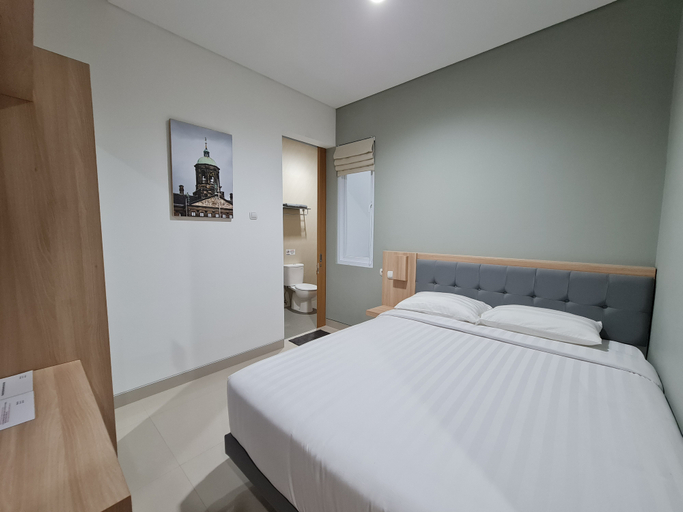 bedroom 12