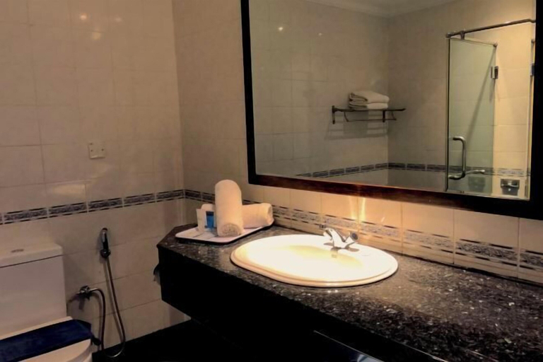 Bathroom 20
